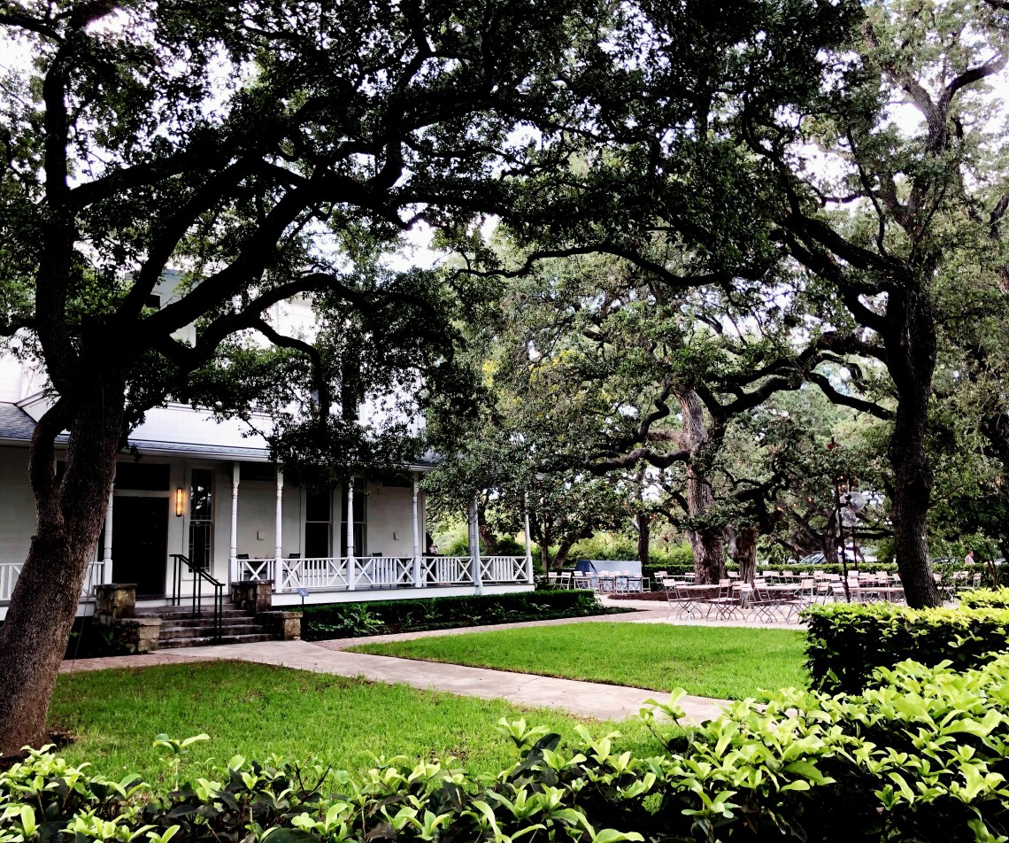 89EA742A-E826-423E-8DCC-74C50F7C4B4F